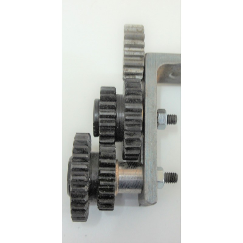 LEAD SCREW FORWARD-NEUTRAL-REVERSE DRIVE GEAR SET